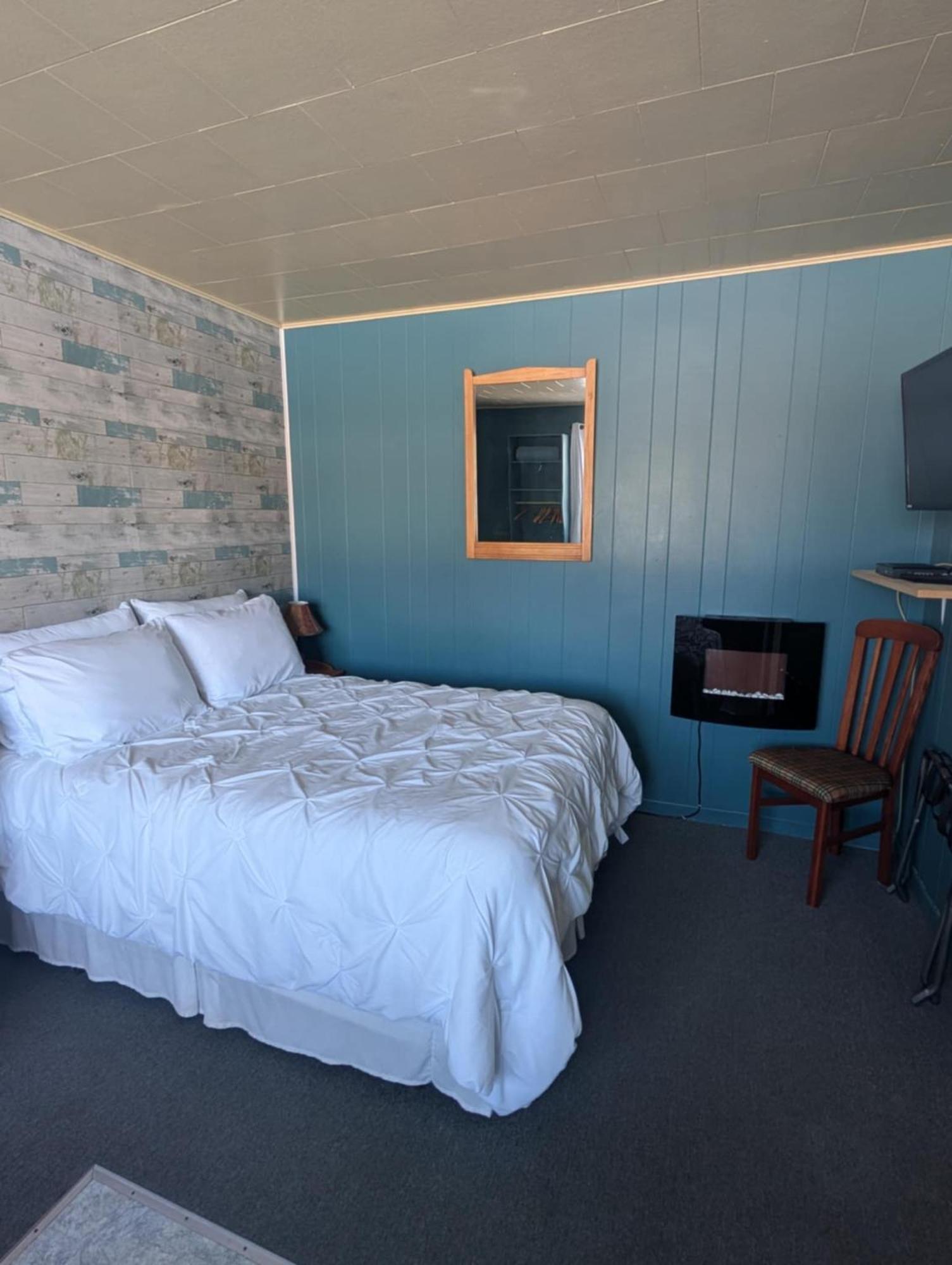 Motel Leblanc Carleton-sur-Mer Exterior photo
